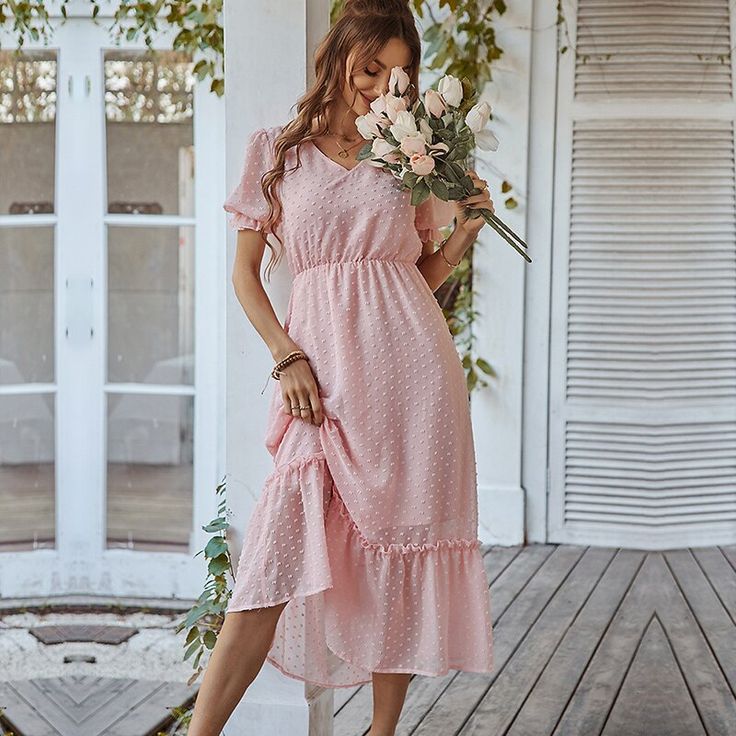 Robe Col V Élégante et Tendance